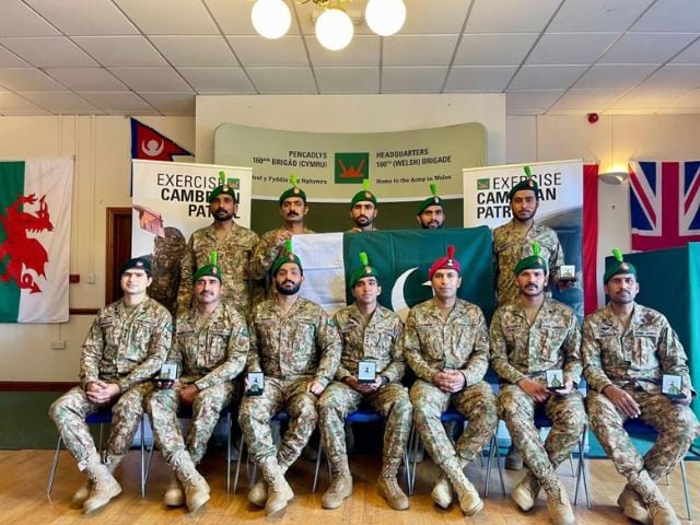 Pakistan Army Secures Gold Medal at Cambrian Patrol 2024