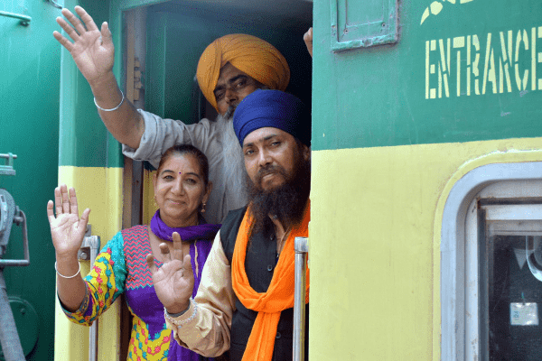 Sikh pilgrims in Lahore