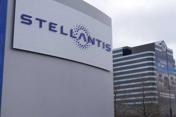 Stellantis and Samsung EV battery plants