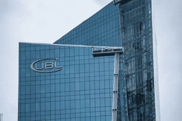 UBL Overtakes Meezan to Become Pakistan's Top Bank