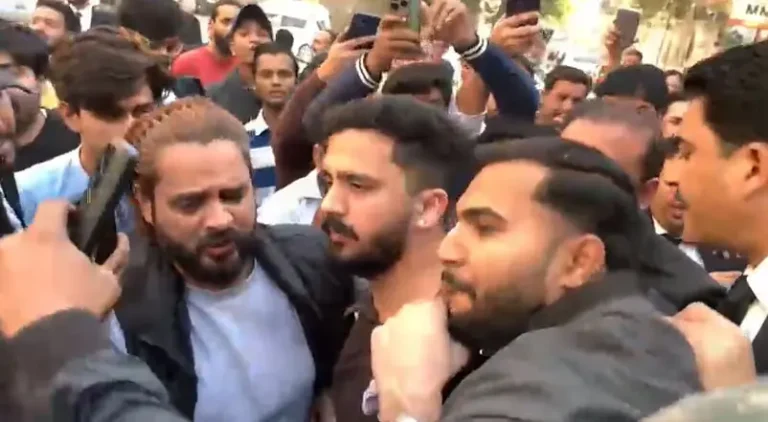 YouTuber Rajab Butt Physically Assaulted at Karachi Court