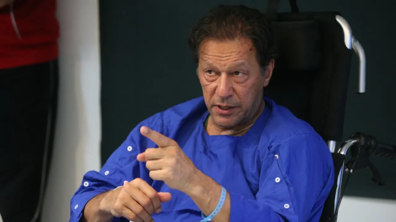Former cricket captains raise Imran Khan health concerns in open letter