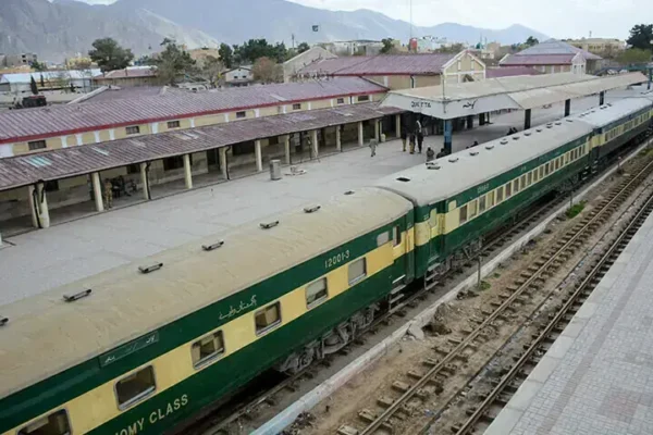 Karachi-Lahore Train Status restored after derailment