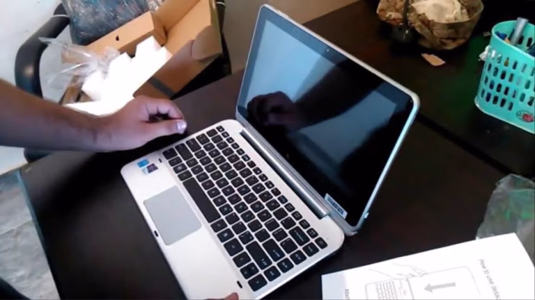 Students applying for the PM Laptop Loan Scheme 2026.