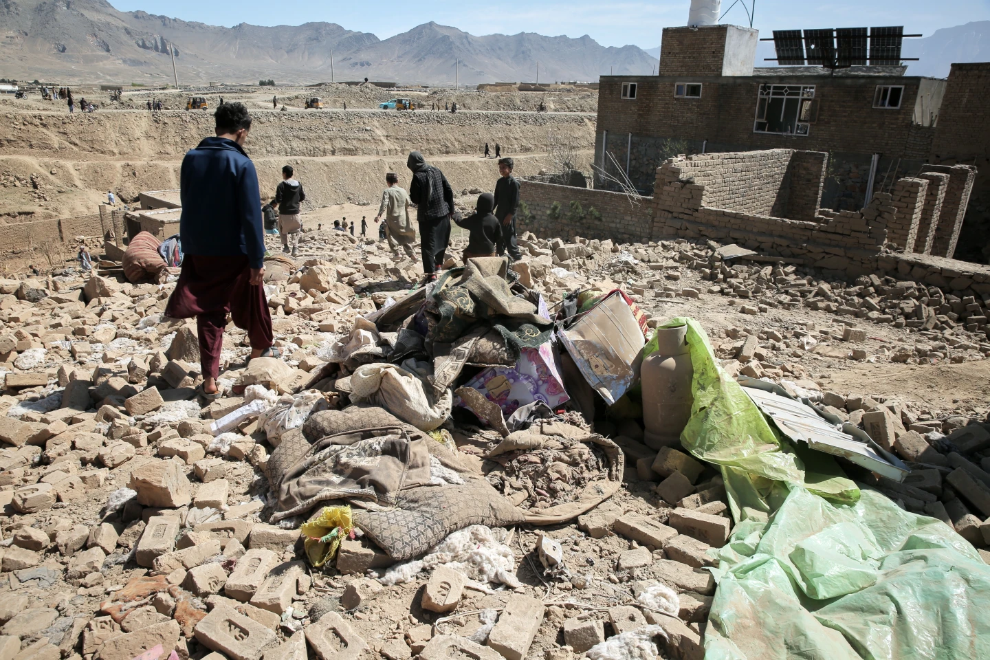 Pakistan Afghanistan border war military presence